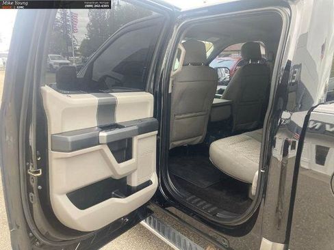 Used 2018 Ford F150 XLT w/ Equipment Group 302A Luxury AWD/4WD image 11