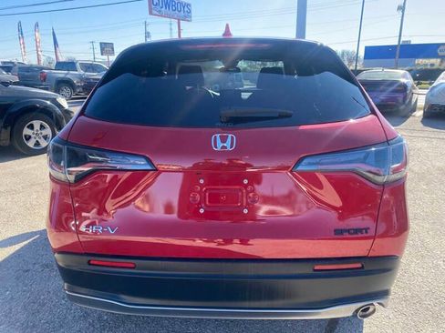 Used 2025 Honda HR-V Sport image 6