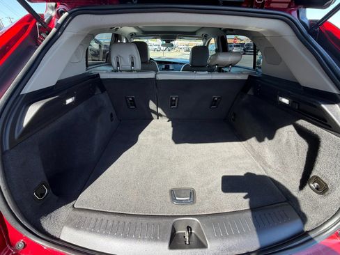 Used 2019 Cadillac XT4 Luxury FWD image 18