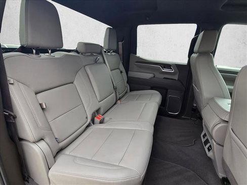 Used 2025 GMC Sierra 1500 SLT RWD image 19
