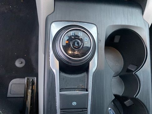 Used 2023 Ford Escape Platinum w/ Premium Technology Package image 12