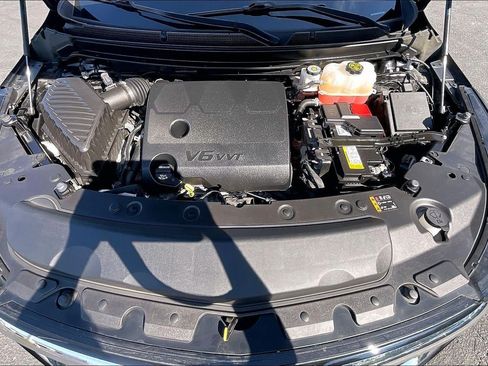 Used 2022 Buick Enclave Premium w/ Experience Buick Package FWD image 9