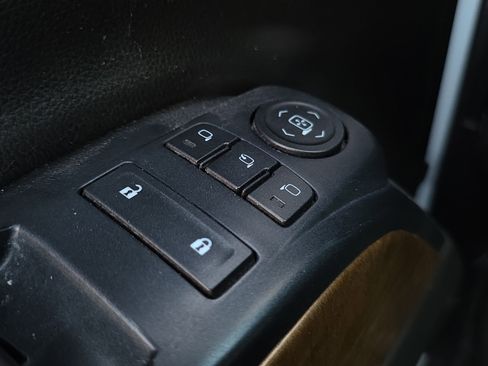 Used 2015 Chevrolet Silverado 1500 LTZ w/ LTZ Plus Package image 8