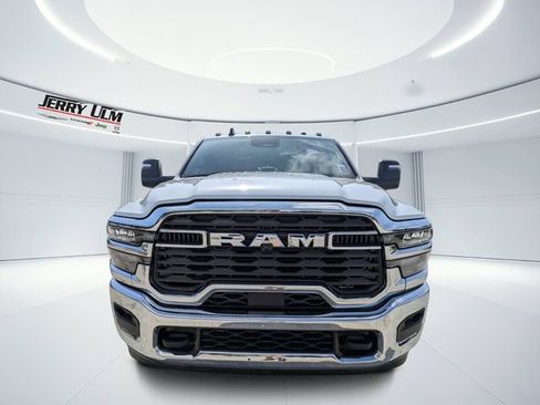 New 2026 RAM 3500 Tradesman w/ Chrome Appearance Group A AWD/4WD image 8