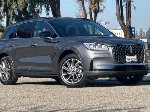 Certified 2025 Lincoln Corsair Grand Touring image 2