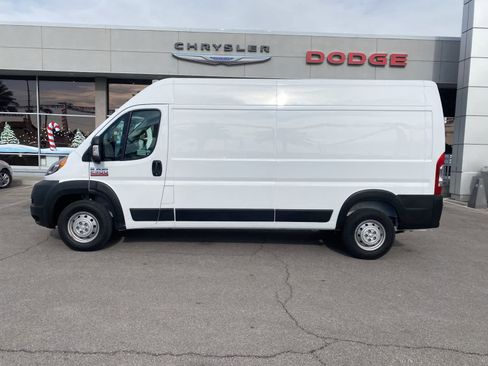 Used 2022 RAM ProMaster 2500 image 10