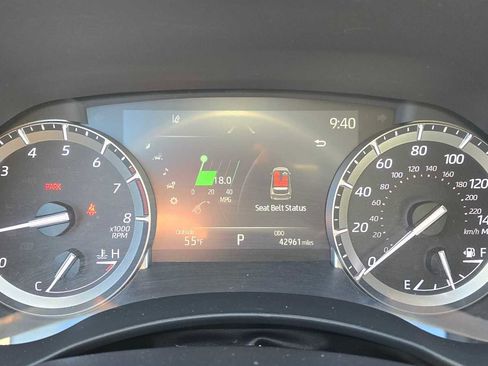 Used 2022 Toyota Highlander Platinum image 30