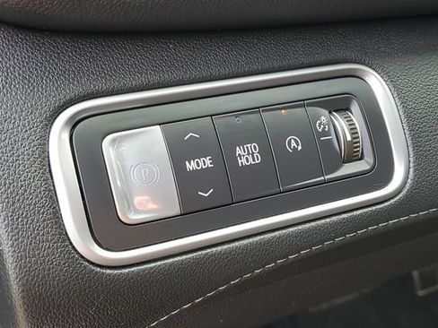 Used 2025 Buick Enclave Preferred w/ Trailering Package, 5000 lbs. FWD image 11
