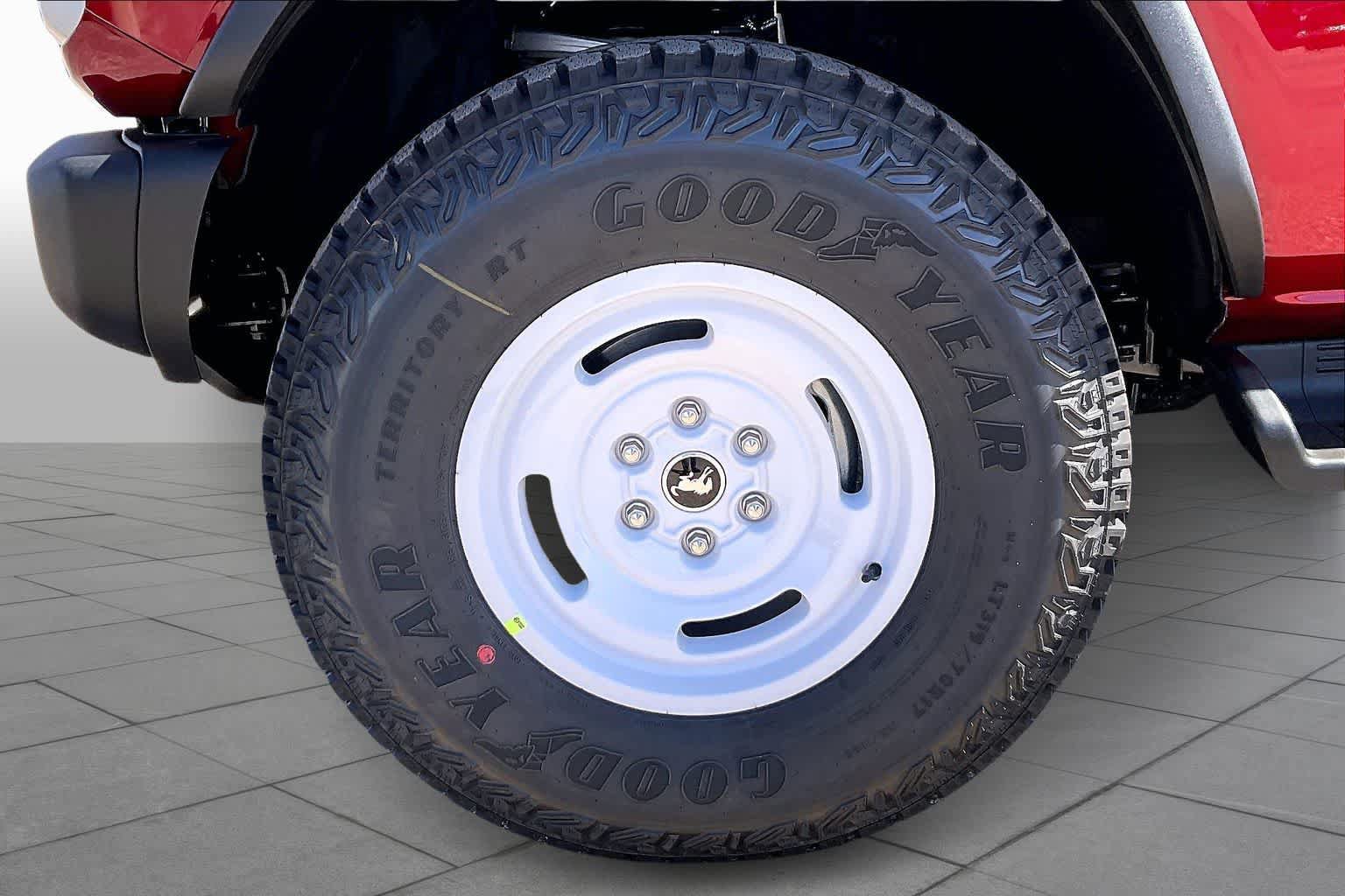 New 2026 Ford Bronco Heritage Edition AWD/4WD image 11