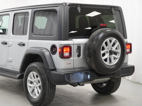Certified 2023 Jeep Wrangler Sport S image 15