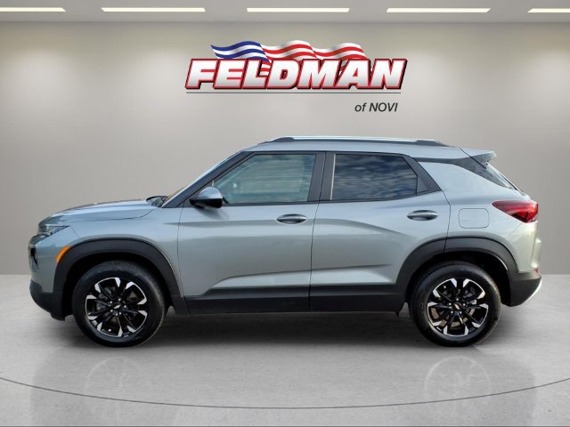 Used 2023 Chevrolet TrailBlazer LT w/ Convenience Package AWD/4WD image 2