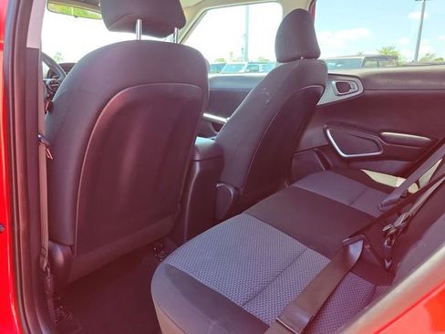 Used 2024 Kia Soul LX w/ Option Group 015 FWD image 12