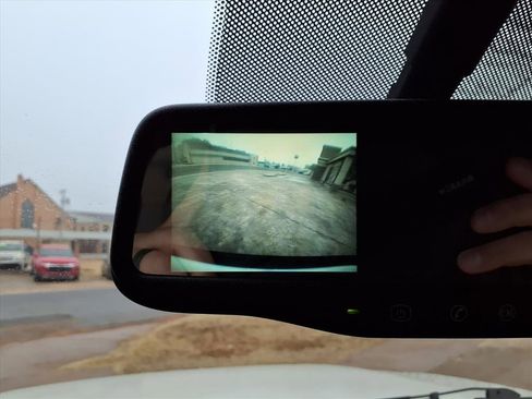 Used 2012 GMC Yukon XL SLT w/ SLT-2 Equipment Package image 4