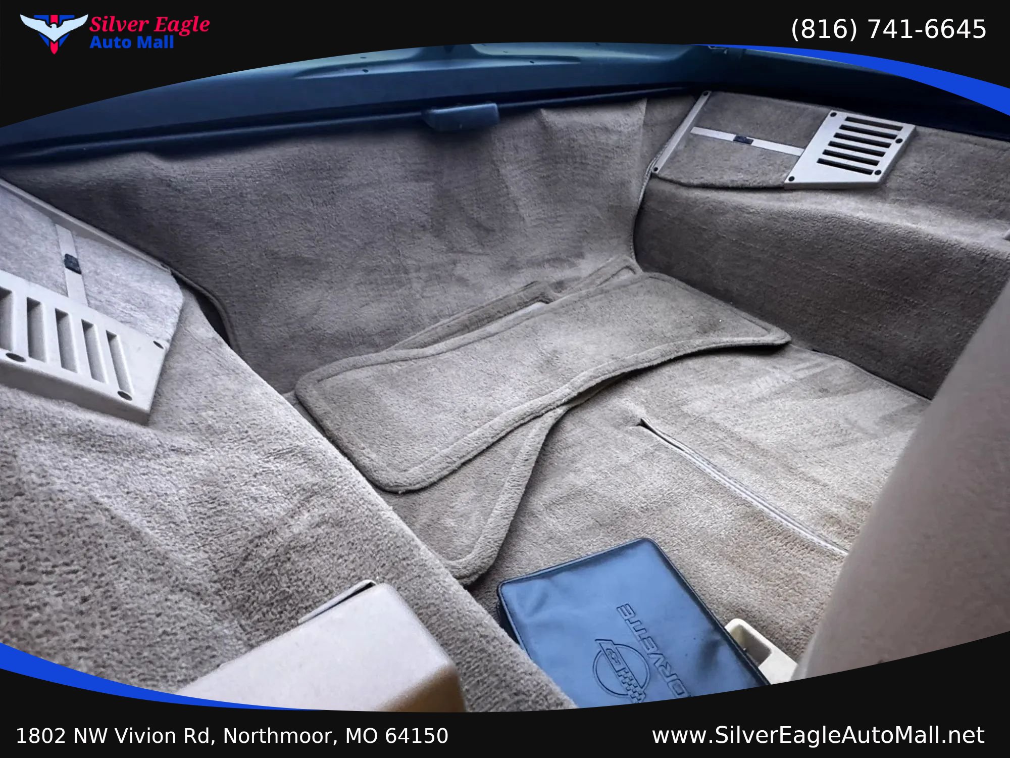 Used 1994 Chevrolet Corvette Coupe RWD image 15