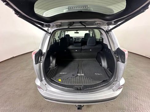 Used 2016 Toyota RAV4 XLE AWD/4WD image 13