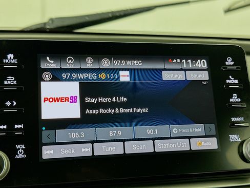 Used 2018 Honda Accord Touring image 21