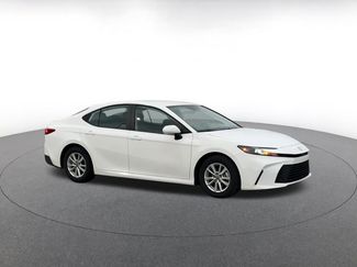 Used 2025 Toyota Camry LE video 2