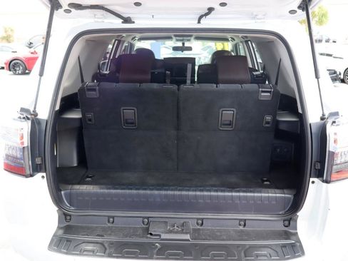Used 2014 Toyota 4Runner SR5 RWD image 12