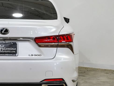 Used 2018 Lexus LS 500 w/ Luxury Package RWD image 46
