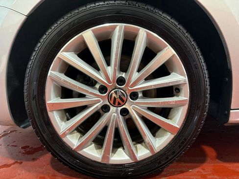 Used 2012 Volkswagen Jetta SEL image 33