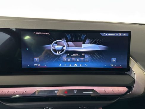 Used 2025 BMW X3 xDrive30i w/ Premium Package image 17