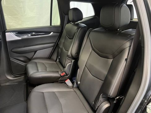 Used 2023 Cadillac XT6 Premium Luxury w/ Technology Package image 39