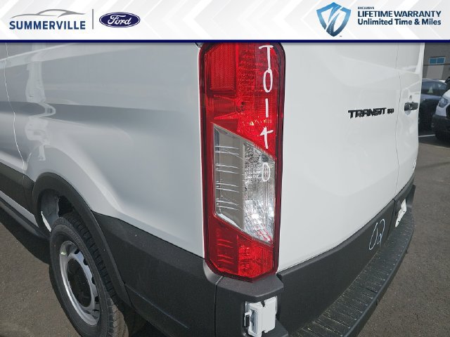 New 2026 Ford Transit 150 Low Roof RWD image 32