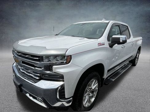 Used 2020 Chevrolet Silverado 1500 LTZ AWD/4WD image 3