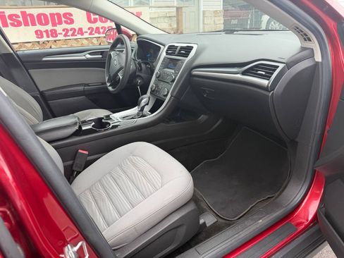 Used 2016 Ford Fusion S FWD image 14