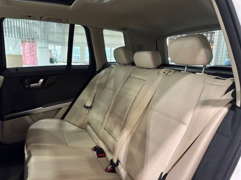 Used 2015 Mercedes-Benz GLK 350 2WD image 48