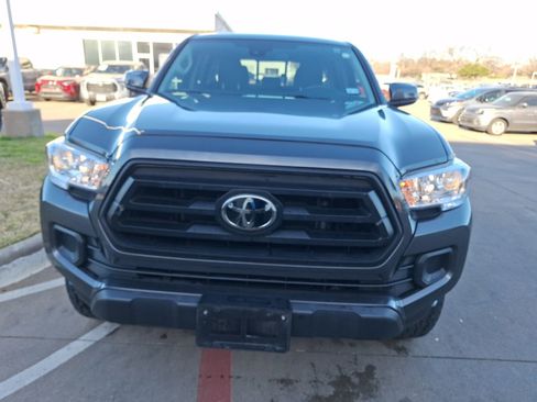 Used 2023 Toyota Tacoma SR image 9