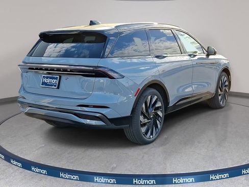 New 2026 Lincoln Nautilus Reserve w/ Jet Appearance Package AWD/4WD image 5
