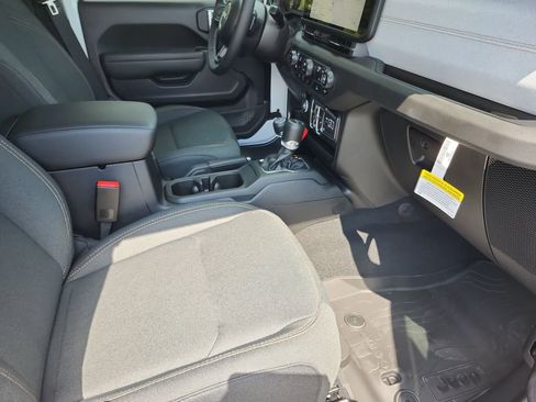 New 2025 Jeep Gladiator Sport image 35