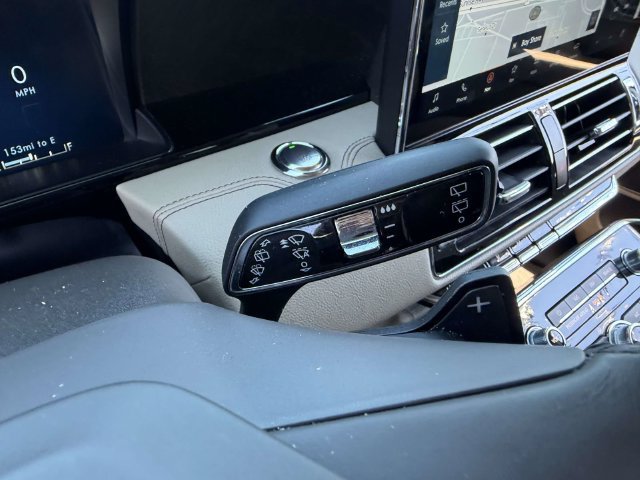 Certified 2022 Lincoln Navigator 4WD image 26