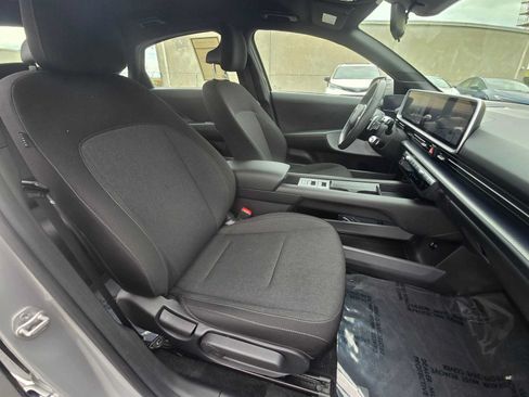Used 2023 Hyundai Ioniq 6 SE RWD image 11