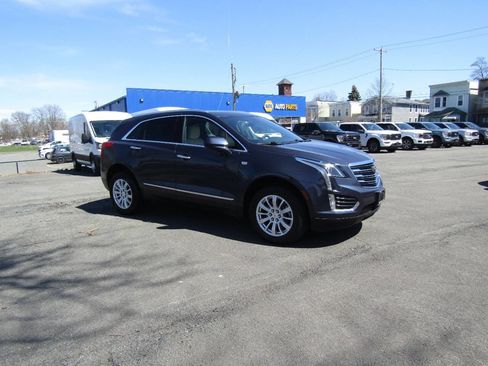 Used 2019 Cadillac XT5 AWD image 8