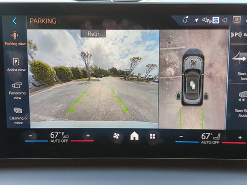 Used 2026 BMW 228i w/ Technology Package FWD image 14