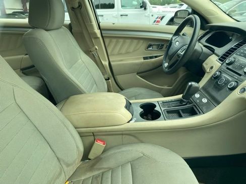 Used 2014 Ford Taurus SE FWD image 6