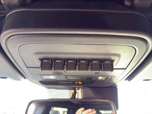 Used 2024 Ford Bronco Wildtrak image 19