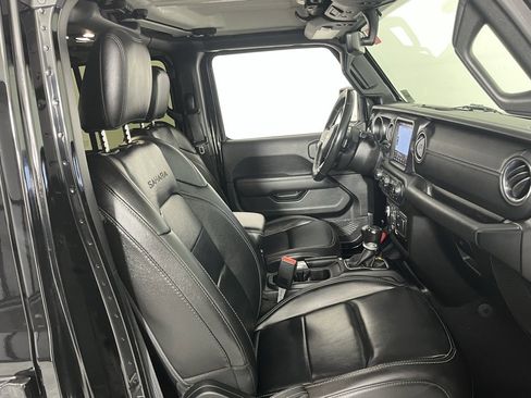 Certified 2021 Jeep Wrangler Unlimited Sahara image 31