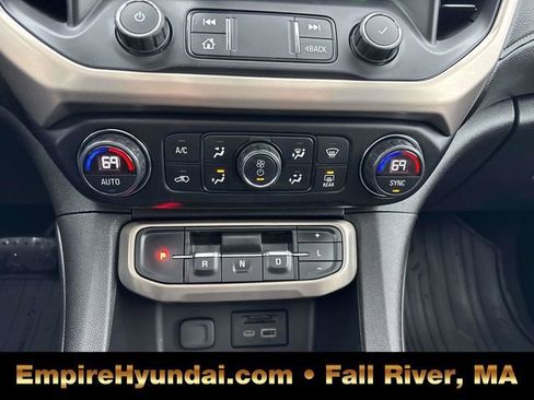 Used 2020 GMC Acadia Denali w/ Trailering Package image 32