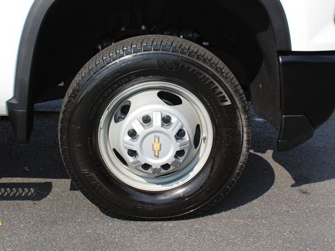 Used 2025 Chevrolet Silverado 3500 W/T w/ WT Convenience Package AWD/4WD image 35