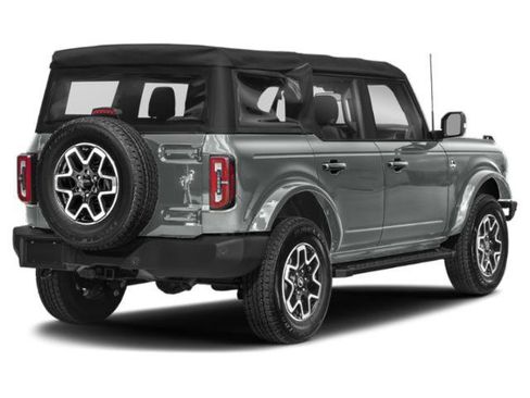 Used 2022 Ford Bronco Outer Banks AWD/4WD image 2