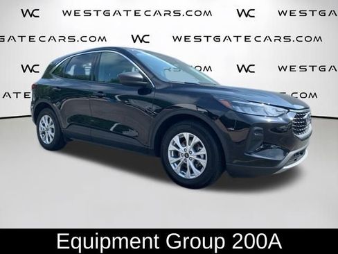 Used 2024 Ford Escape Active image 2