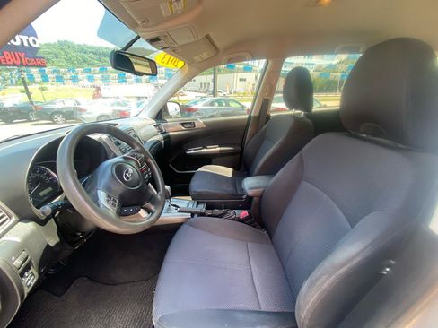 Used 2013 Subaru Forester 2.5X w/ Popular Pkg 1 AWD/4WD image 11