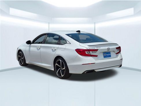 Used 2022 Honda Accord Sport image 4