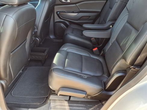 Used 2019 GMC Acadia SLT image 22