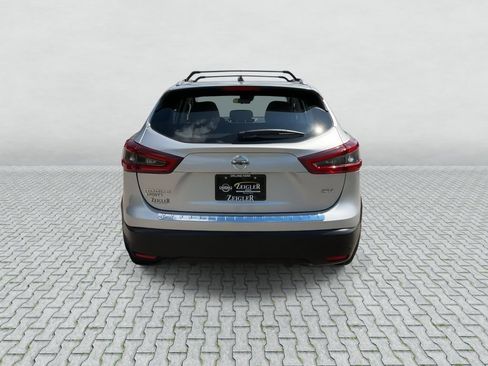 Used 2020 Nissan Rogue Sport SV w/ All-Weather Package FWD image 7