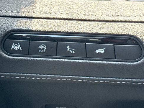 Certified 2025 INFINITI QX80 Luxe AWD/4WD image 12