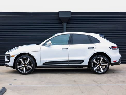 Certified 2026 Porsche Macan S AWD/4WD image 2